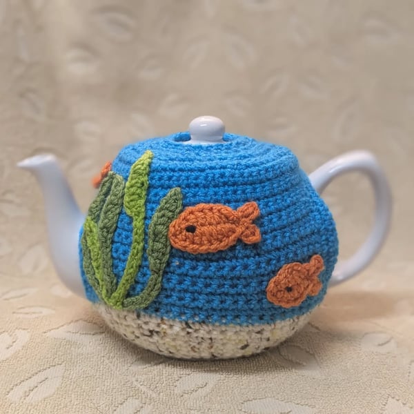 Goldfish Bowl or Aquarium Tea Cosy to fit a medium sized 4-6 cup teapot 