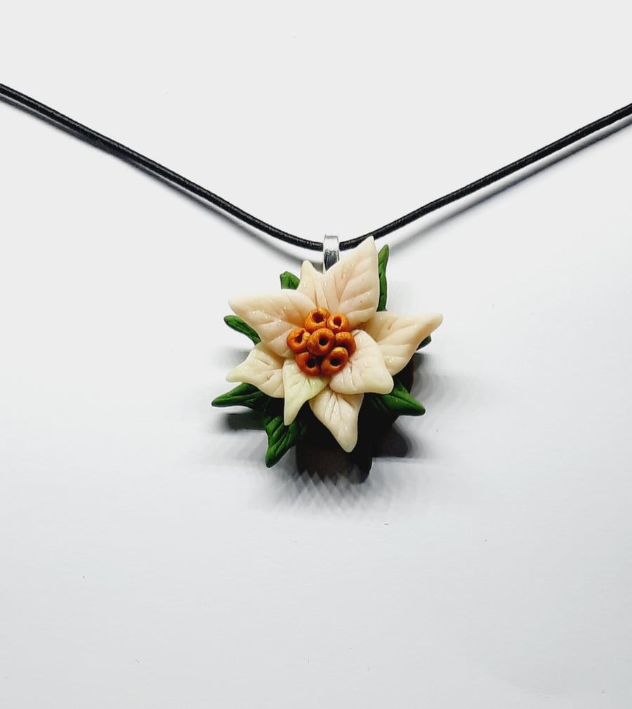 Poinsettia pendant 