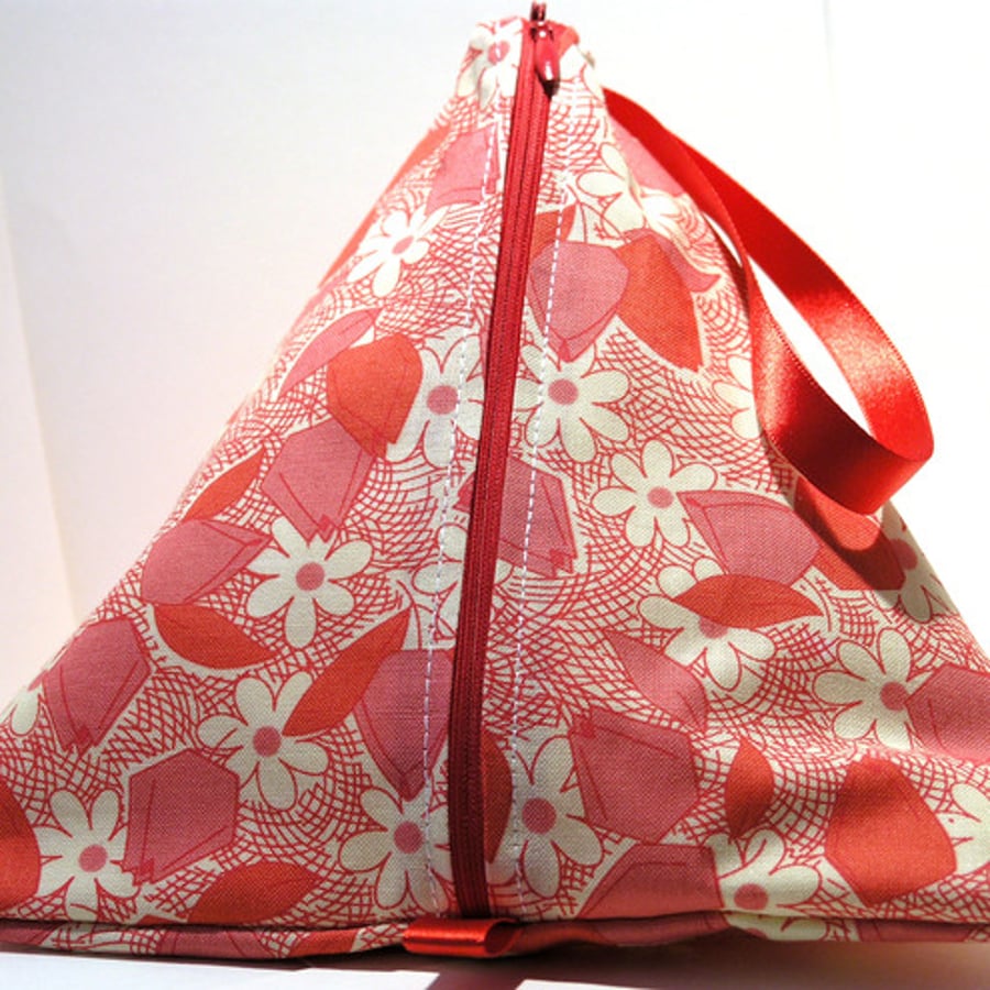 Pyramid Bag- Poppy