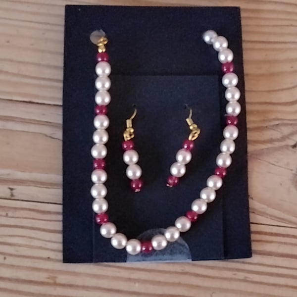 Handmade beaded bracelet