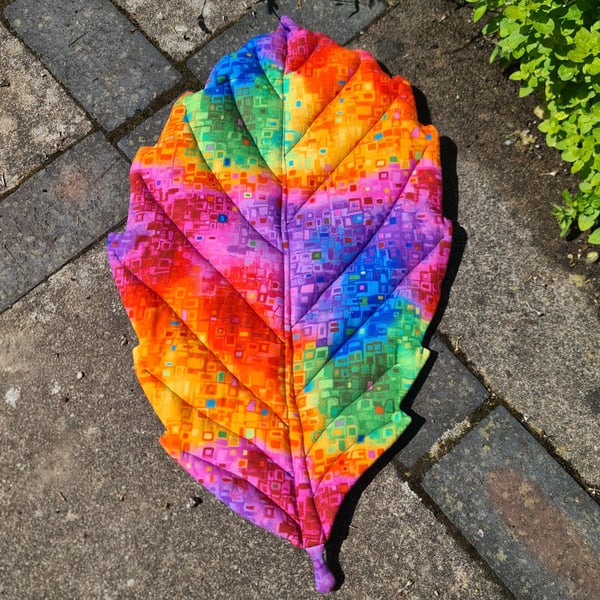 Elm Leaf Mat - Rainbow 