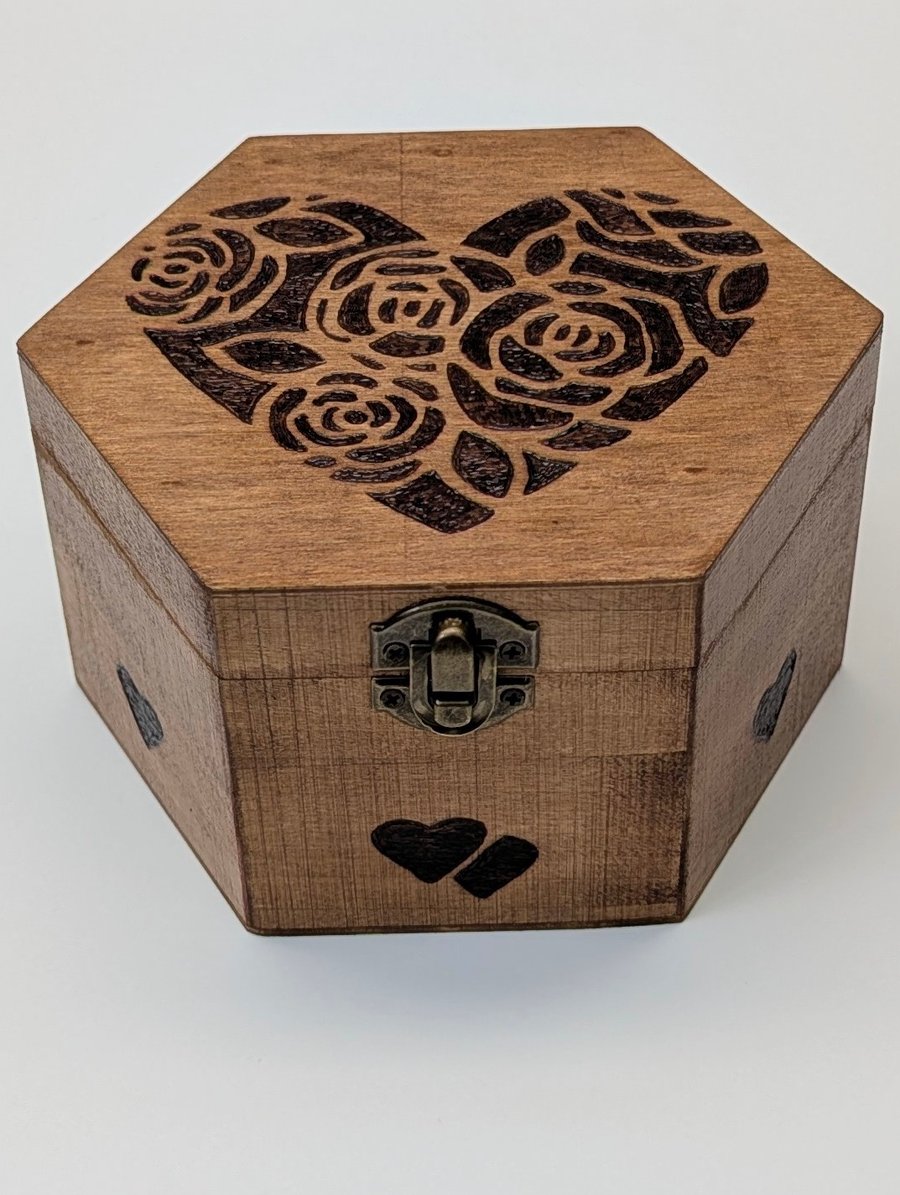 Wooden box with pyrography hearts for keepsakes, jewellery or trinkets 