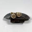 9ct yellow gold small stud earrings with pattern
