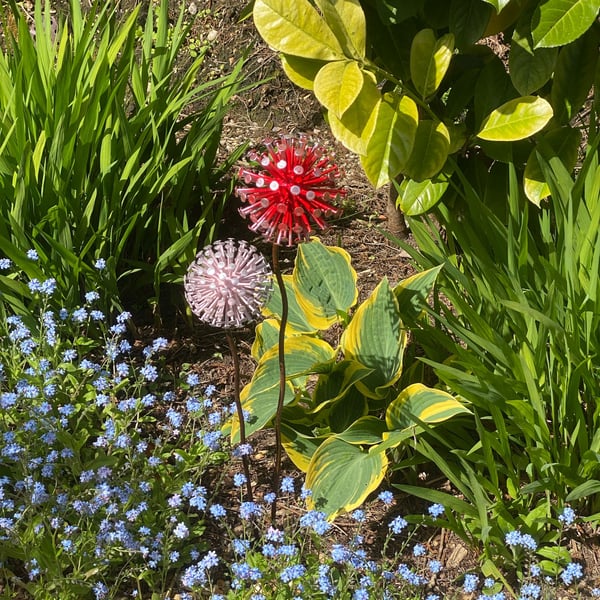 Red & Pink Dandelion Garden Sculpture