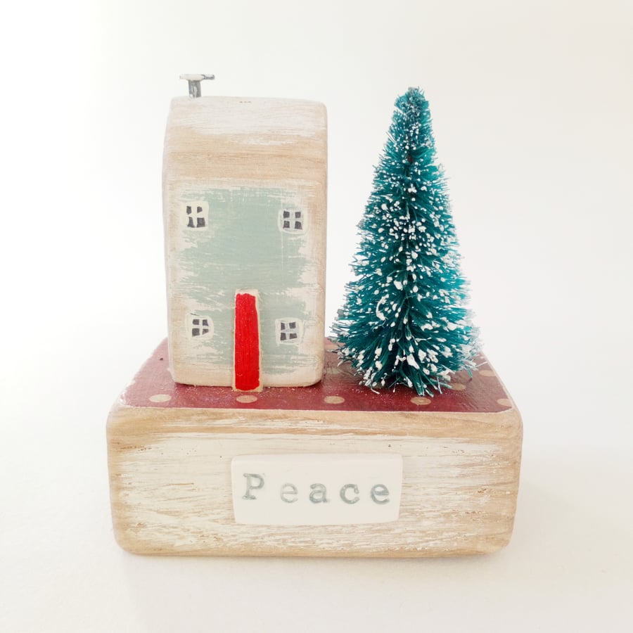 Christmas Cottage with Tree  'Peace' 