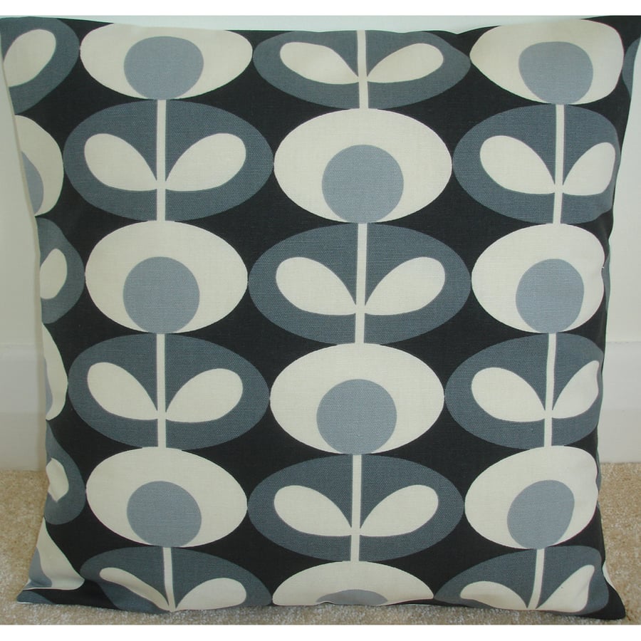 Black and Grey Cushion Cover 1970s Style Oval Flower Oblong 16" Square