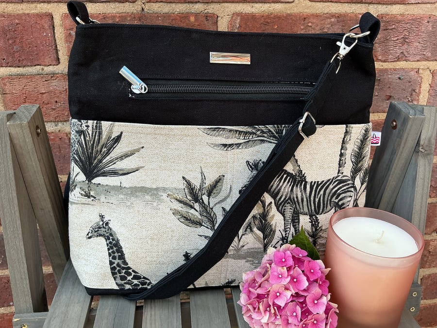 Jungle Print Multi0-pocket Shoulder Bag
