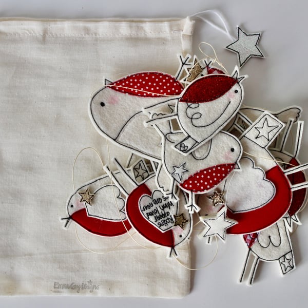 'Robin Garland' - Hanging Decoration