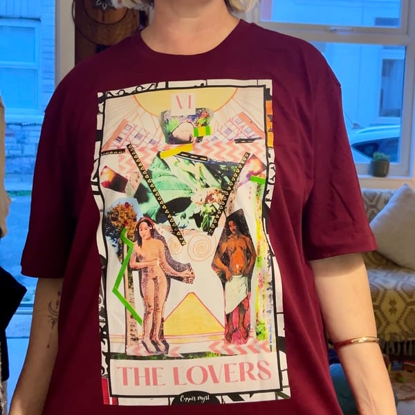 The Lovers Tarot card collage T-shirt - maroon