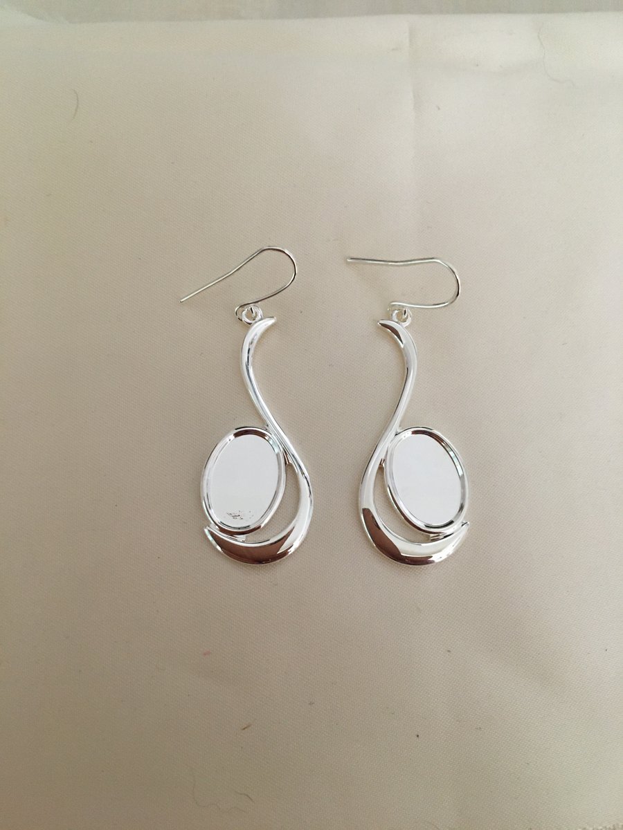 Oval Wave Earring Setting - E8
