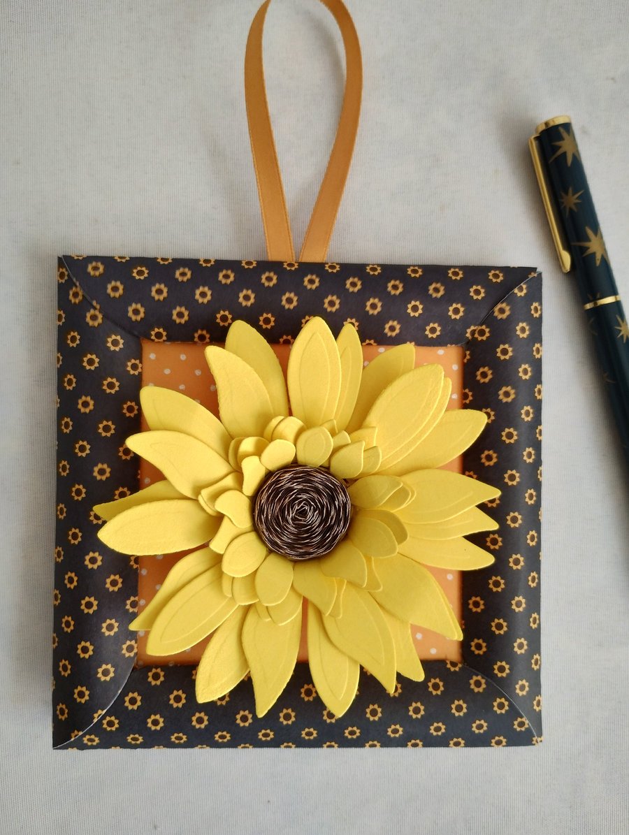 Paper Sunflower in a Frame Keepsake Card 