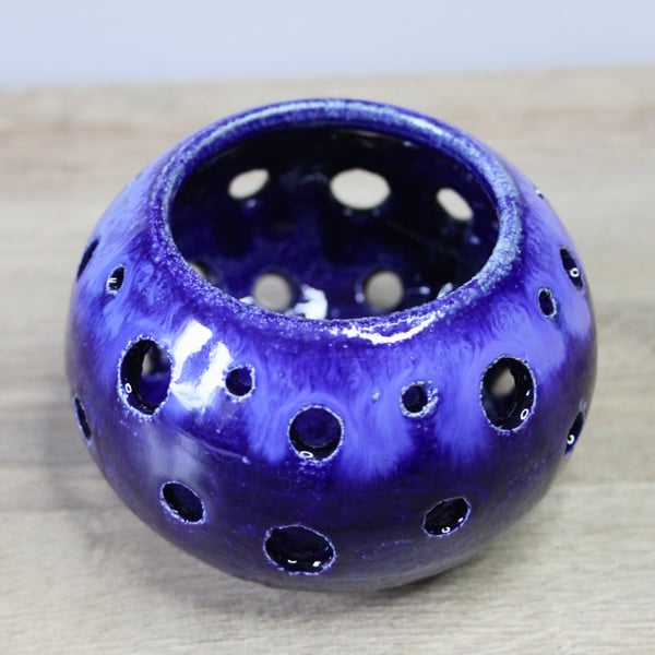 Dark blue candle holder 