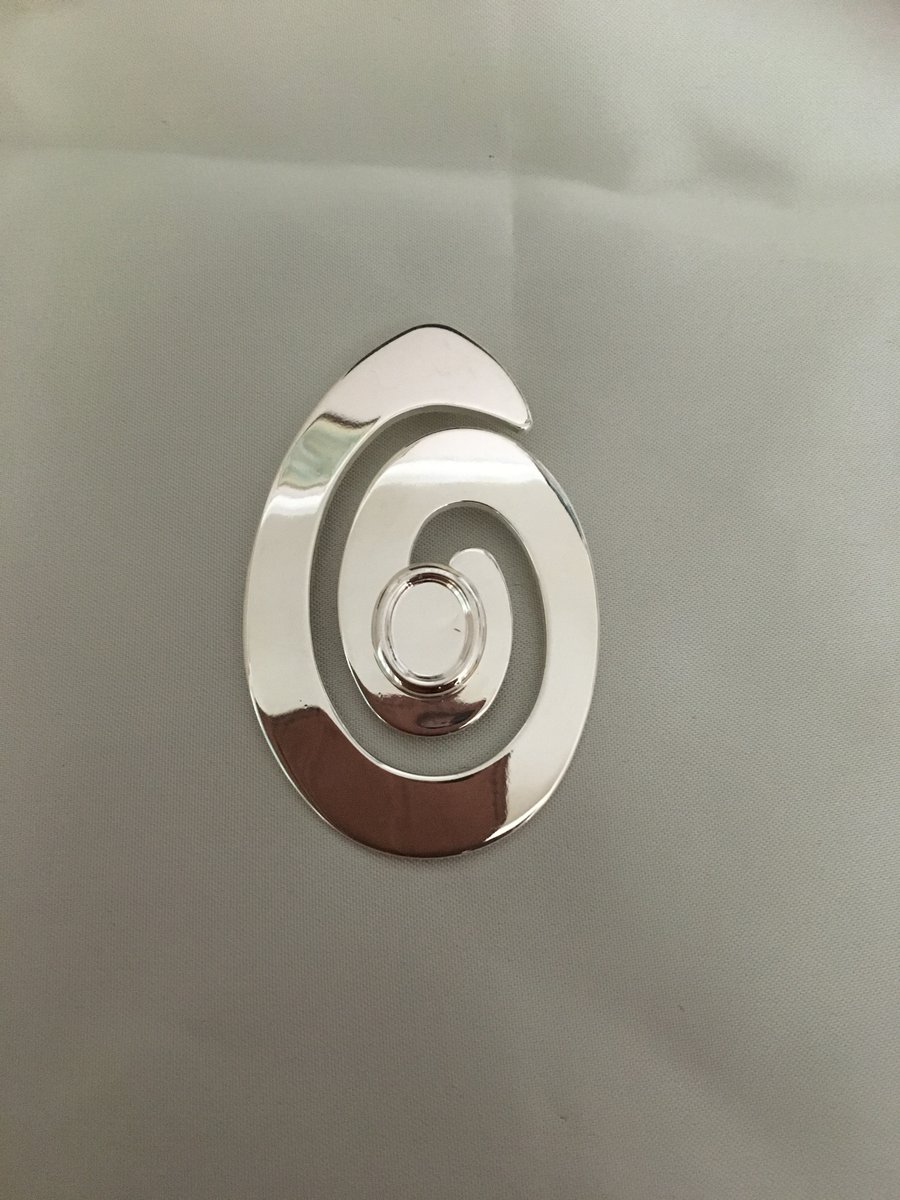 Oval Swirl Pendant Setting - S16