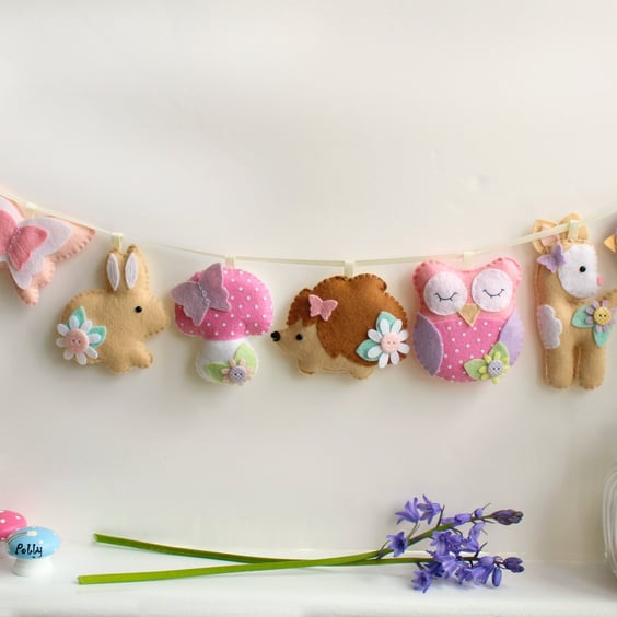 Make Your Own Felt Pastel Woodland Garland. Sewing kit to make 8 decorations