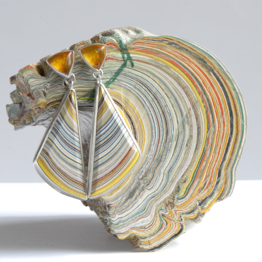 Amber and fordite drop earrings