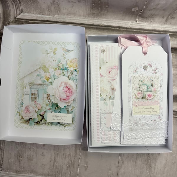 Greeting cards and Tags Boxed Set - CR 0036 