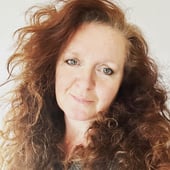 Melanie Charles Artist