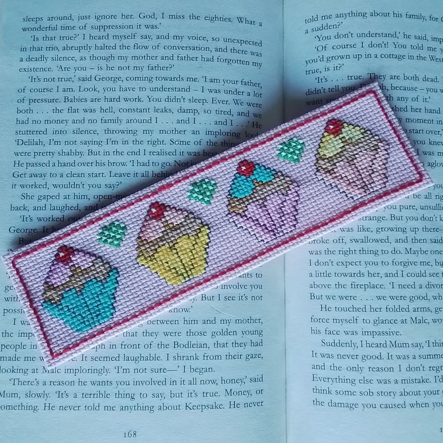 Pink Cupcake Bookmark, Cake Bookmark, Cupcake Gift, Baker Gift, Cake Gift