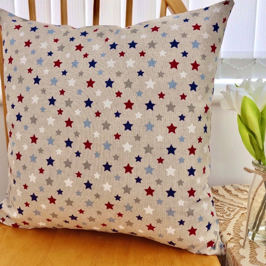 Cushion: Stars design, Double Sided with pad and zip fastening 