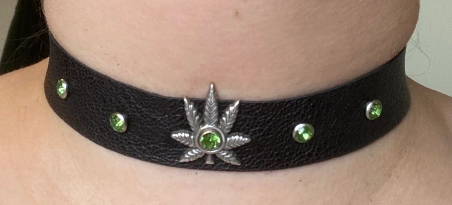 Black Leather Choker w 5 Light Green Gems (Hemp Pot Leaf center) FREE SHIP