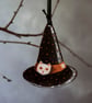 Witches hat wooden hanging decoration - Image 1