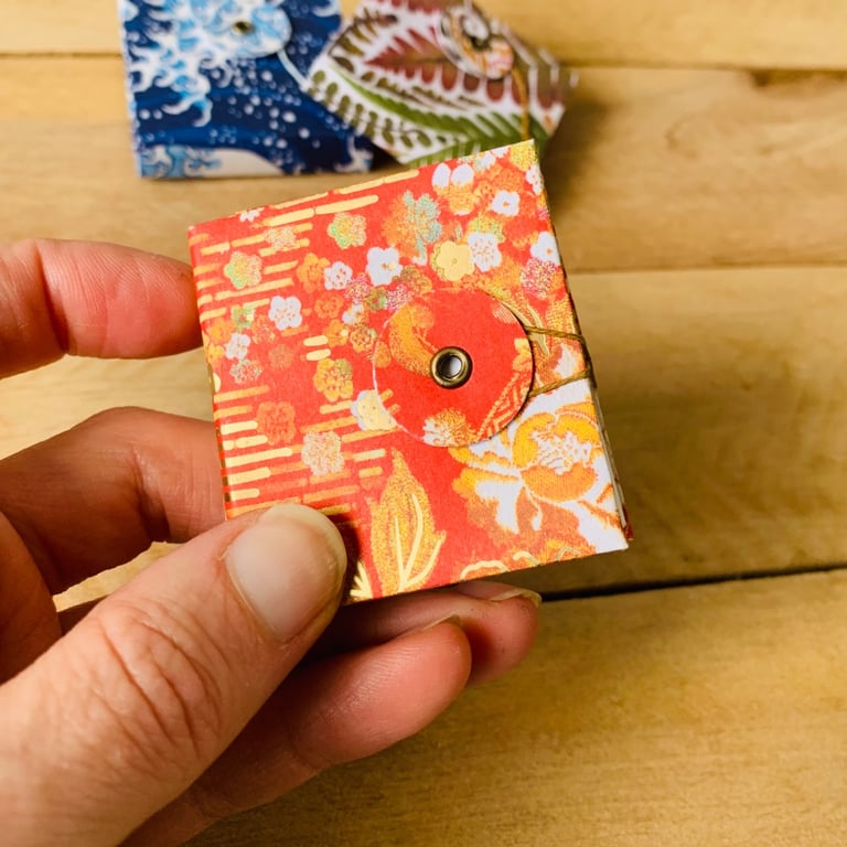 Tiny Concertina Sketchbook with Removable Cover. Kimono Cranes.