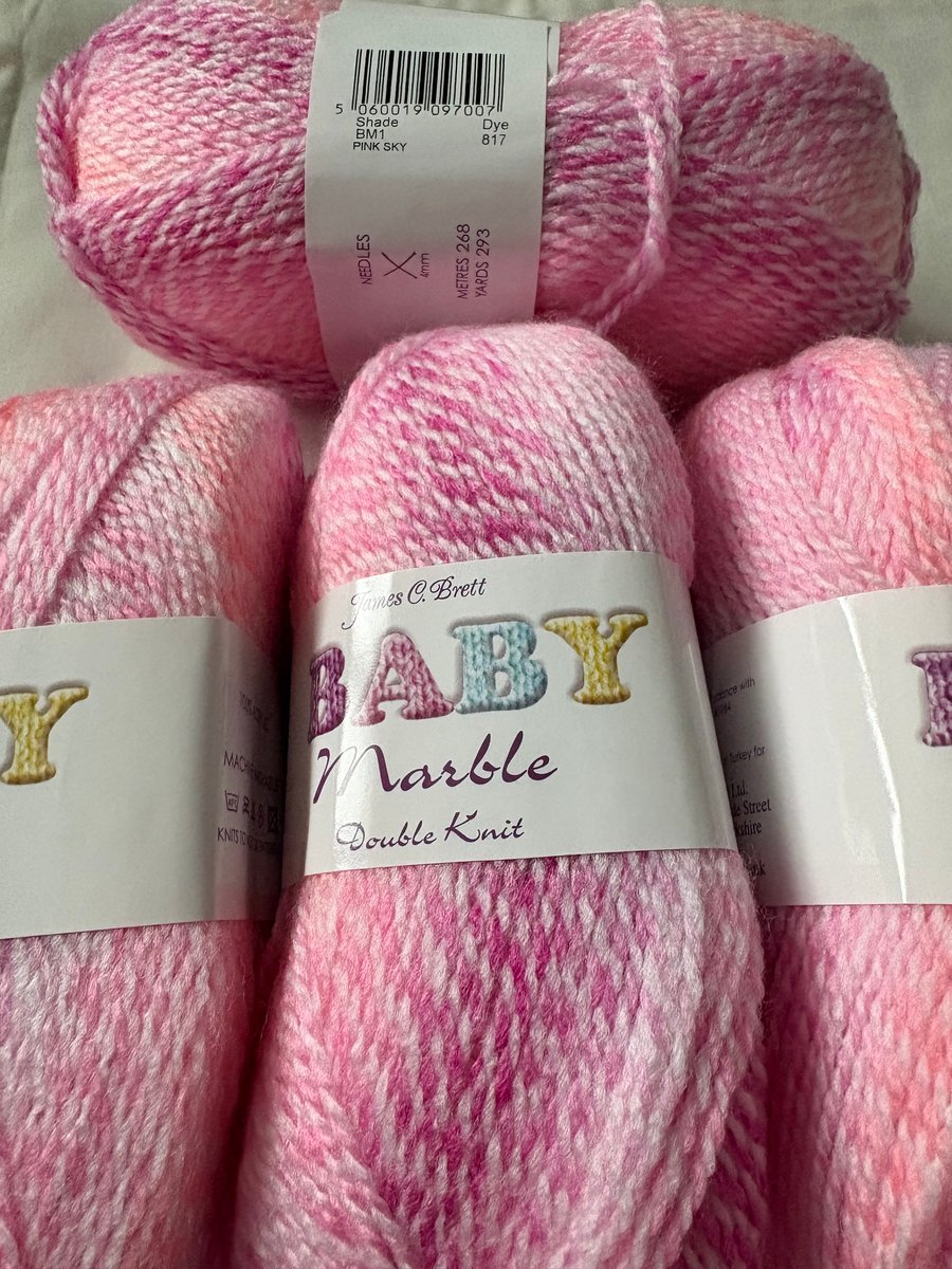 4 x 100 grams Marble DK Yarn 