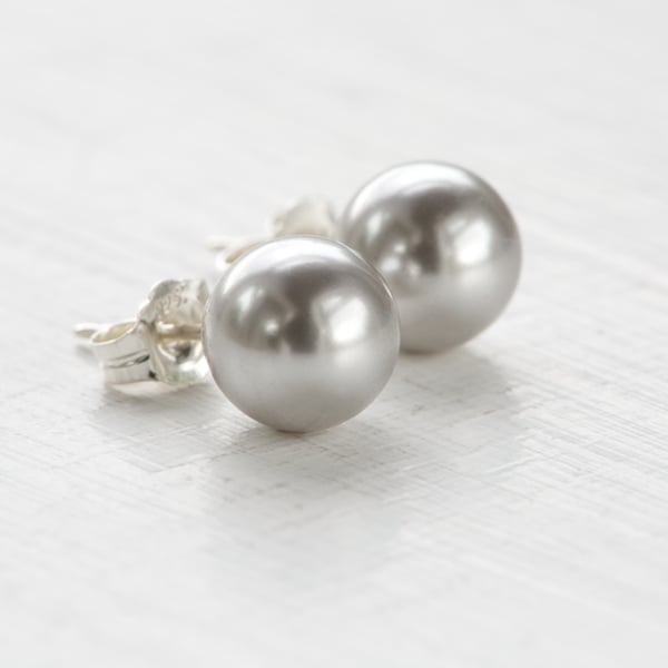 Handmade 925 Sterling Silver Stud Earrings with Swarovski Pearl