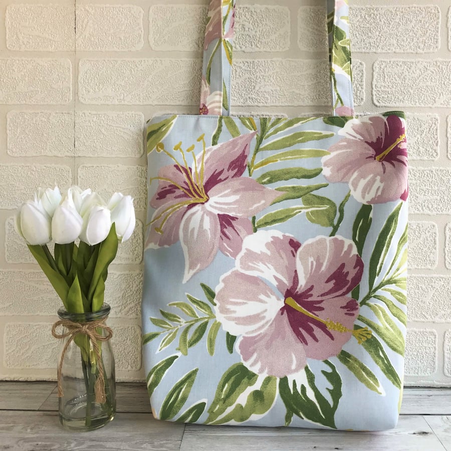 Tropical floral tote bag with pink flowers