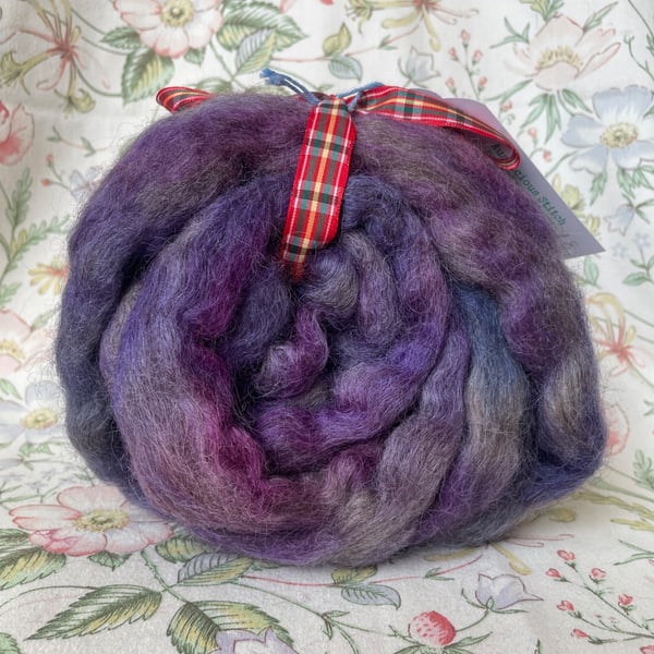 Dyed wool tops roving for spinning - 100g