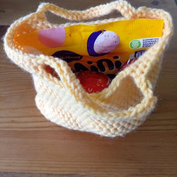 4 x Easter Egg hunt crocheted bags