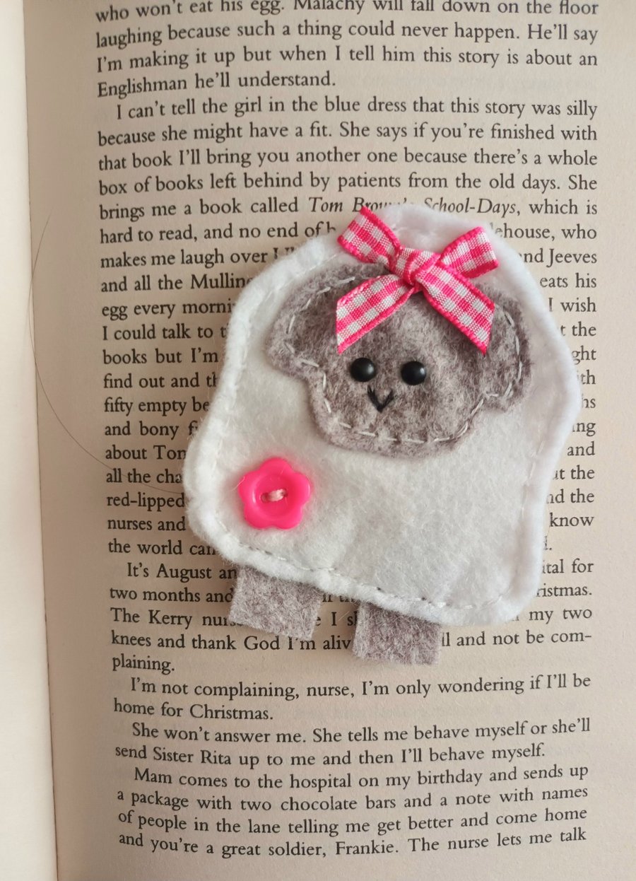 I love EWE (white) Spring lamb bookmark (pink)