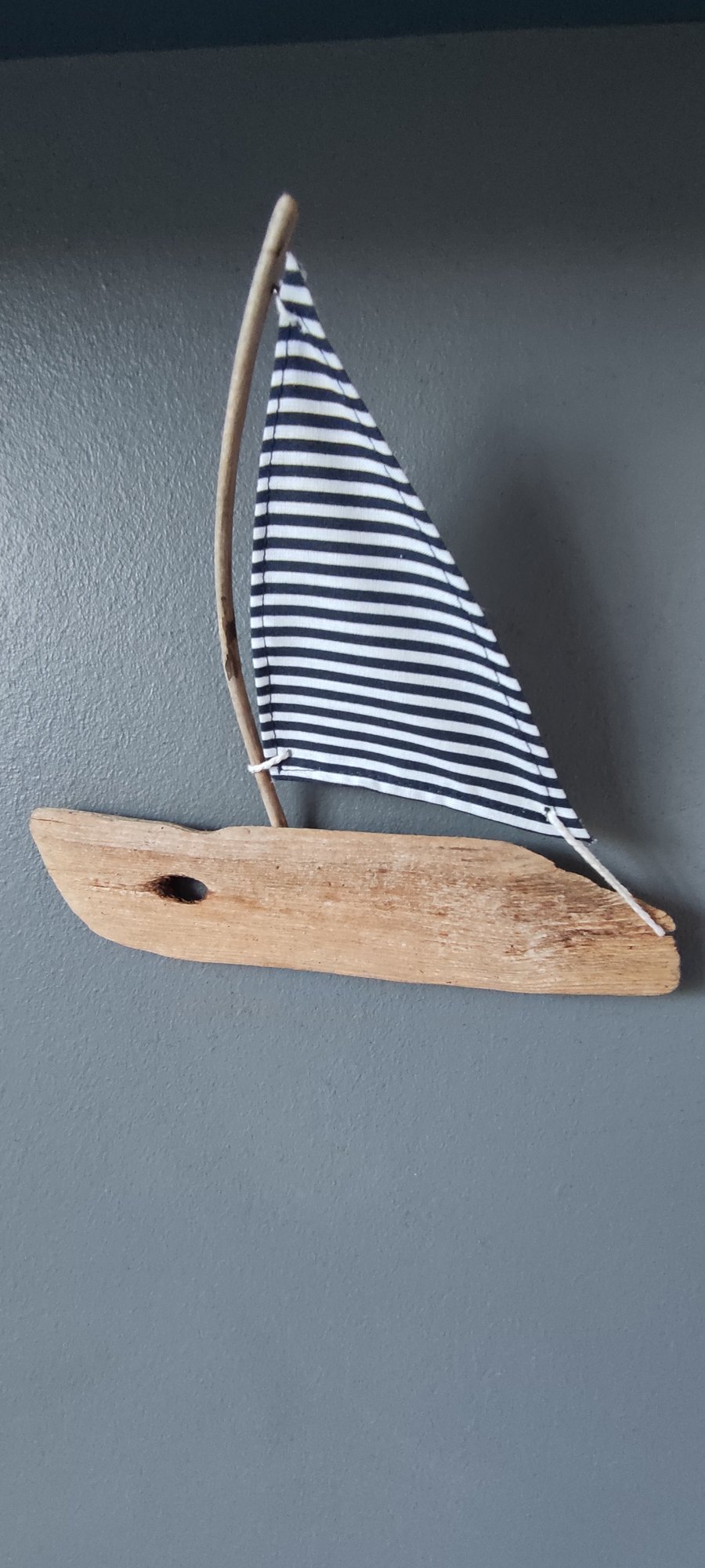 Driftwood small sailboat - wall decoration with hanger