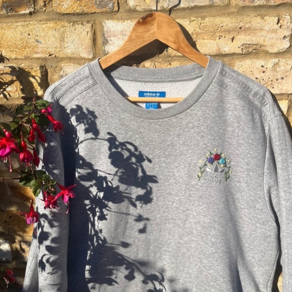 Hand-Embroidered Light Grey Adidas Jumper – Rose Detail – One of a Kind – XL