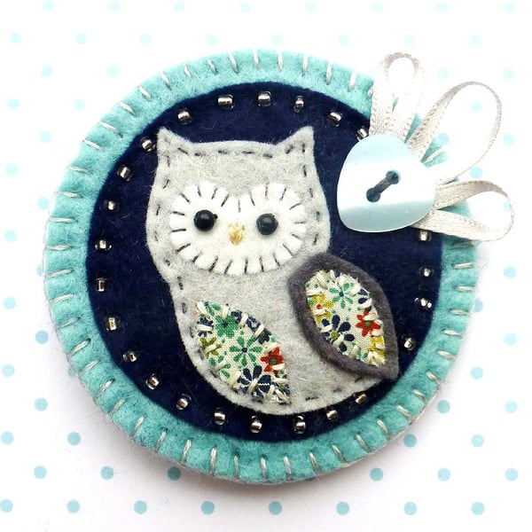 Felt Owl Brooch