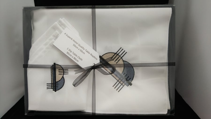  Art Deco Design Embroidered Napkins Set of 4 and 1 Table Slip Cloth, Boxed