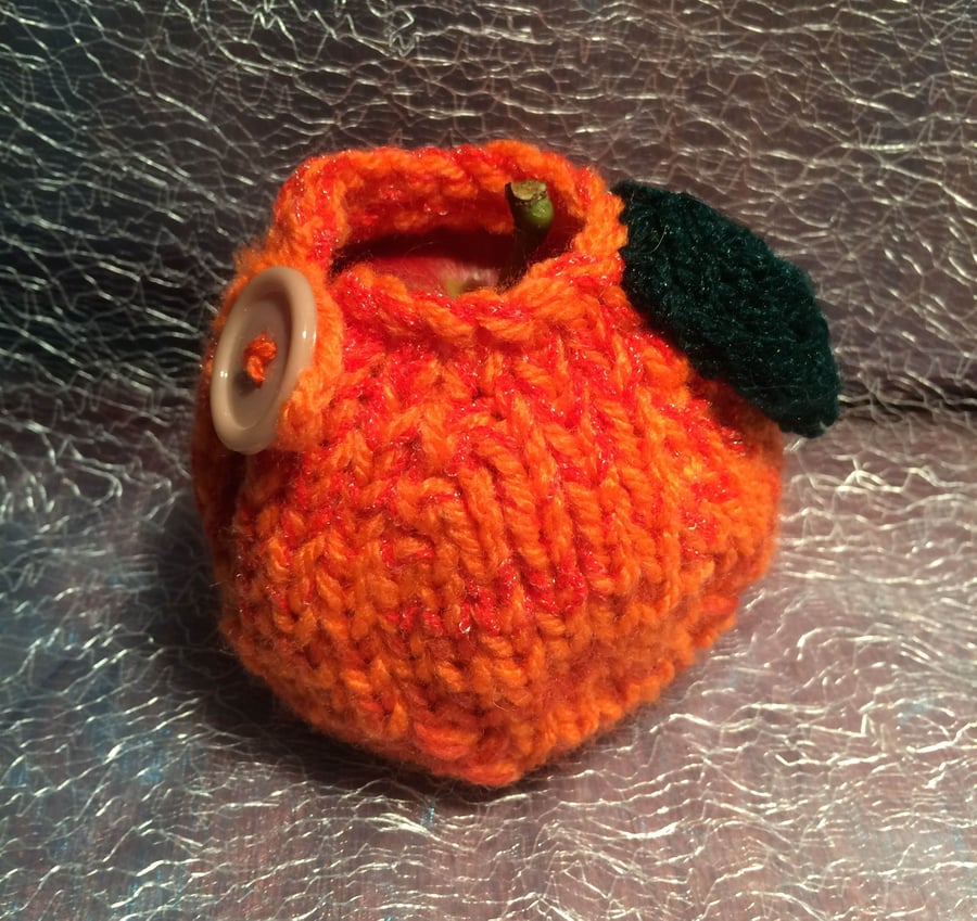 Knitted Orange Cosy