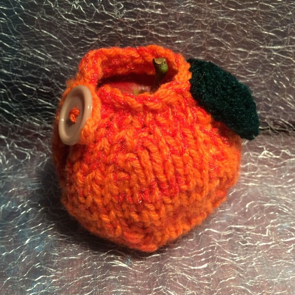 Knitted Orange Cosy