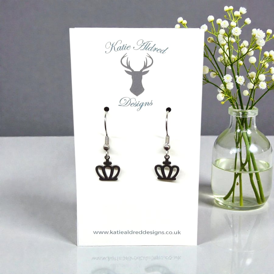 Charm Earrings - Crown