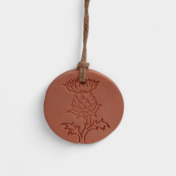 Scottish Thistle Round Terracotta Hanging Aromatherapy Diffuser Ornament