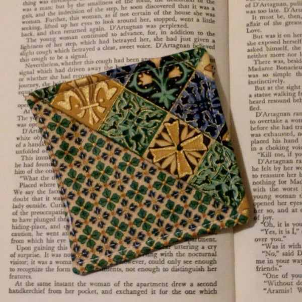 Corner bookmark, green, bookmark, pocket money gift, teacher, book lover