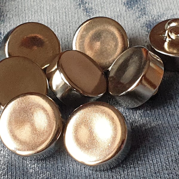 12.5mm 20L Silver slightly dimpled Buttons