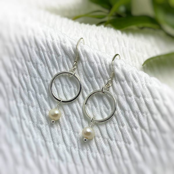 Circle and Pearl Dangle Earrings