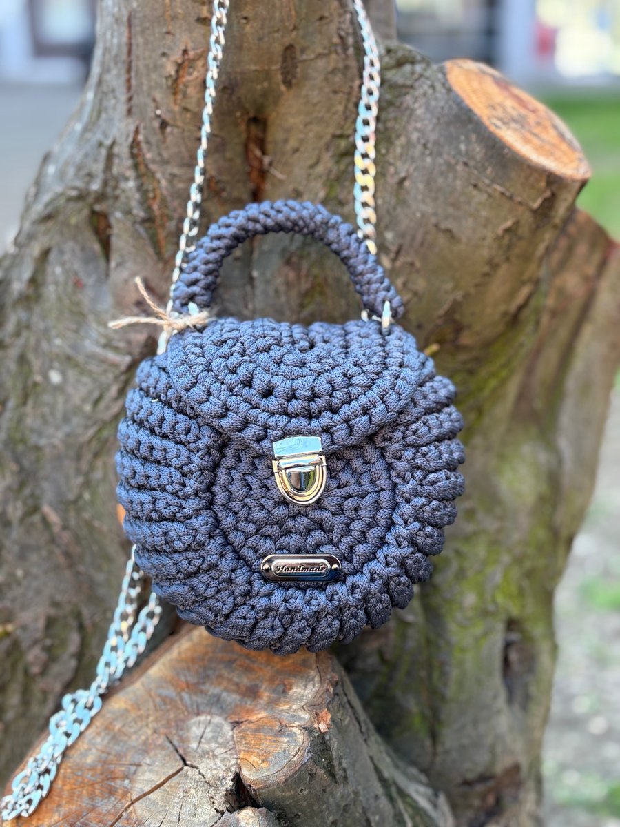 Mini Crochet Oreo Bag – Graphite Grey – Handmade Girl’s Purse