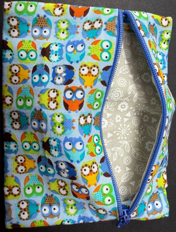 Small zipped purse - colourful owls on light blue