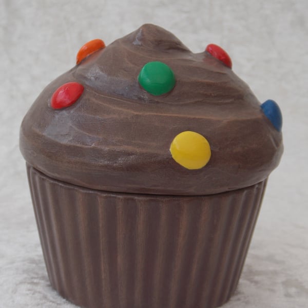 Ceramic Hand Painted Chocolate Muffin Cup Cake Sweets Jewellery Trinket Box.