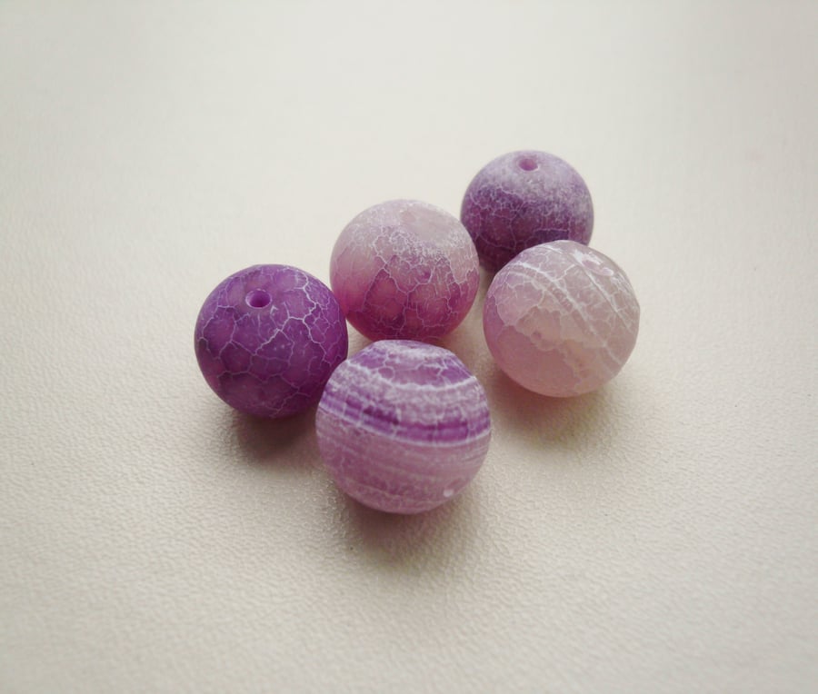 5  Round Frosted Cracked Agate Beads