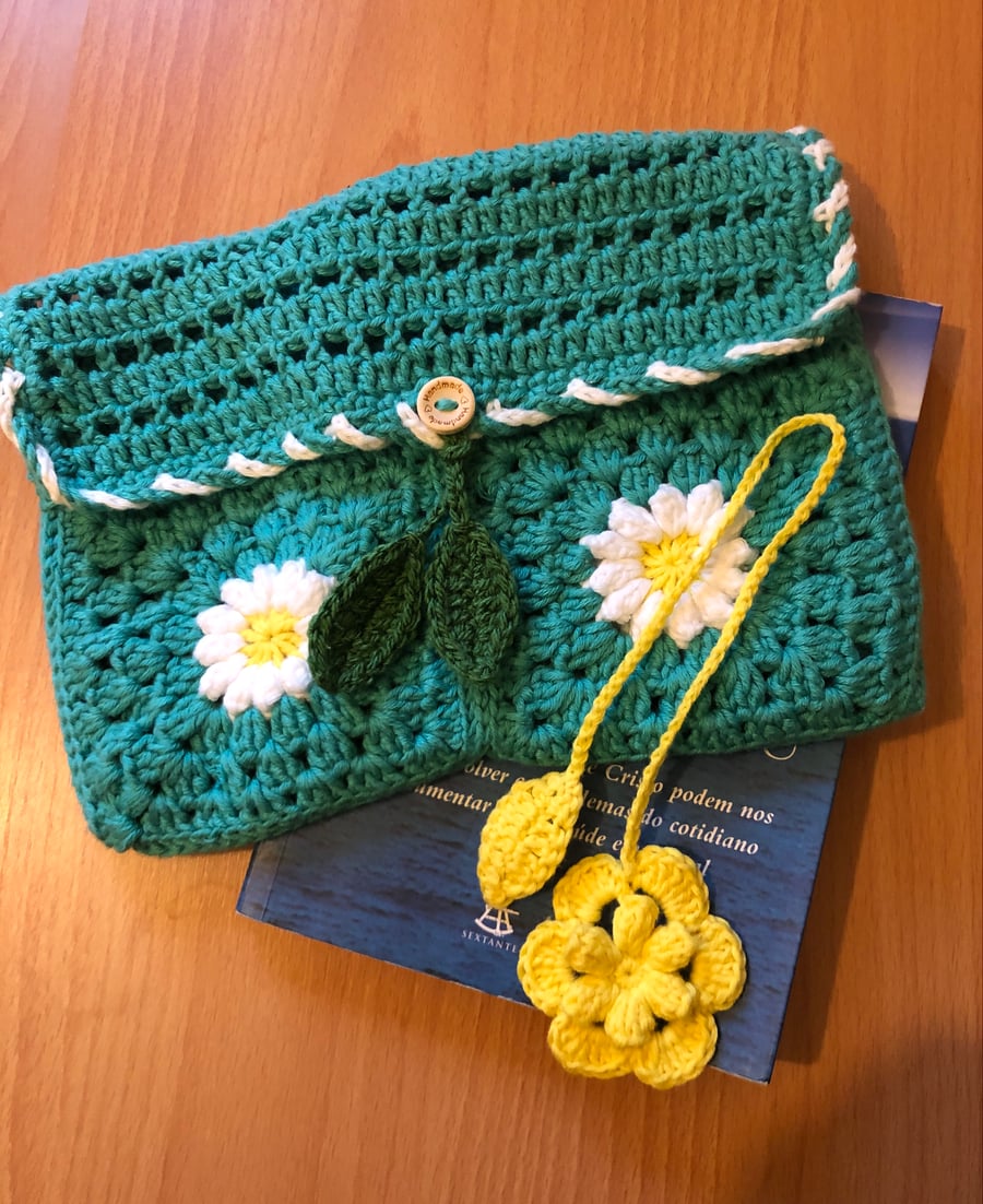 Handmade Crochet Book Sleeve & Flower Bookmark Gift Set – reading lover gift 