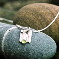 Silver Strata Necklace with Peridot 