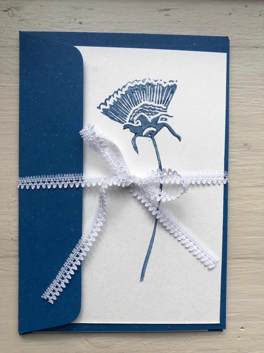 Set of linoprint flower notecards